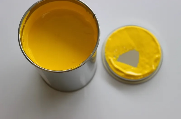 在印刷行業(yè)，油墨的品質(zhì)直接影響生產(chǎn)的品質(zhì)及效率。當(dāng)油墨粘度過低的時(shí)候，印刷會(huì)出現(xiàn)印刷露白，暈圈，水紋等現(xiàn)象。為了使體系達(dá)到足夠的穩(wěn)定周期以滿足實(shí)際使用要求，往往需要添加一些助劑以獲得期望的穩(wěn)定性。比如，丙烯酸增稠劑就是個(gè)不錯(cuò)的選擇。它可以讓我們的印刷產(chǎn)品質(zhì)量更加穩(wěn)定，也可以適度彌補(bǔ)印版、紙板及設(shè)備方面的不足之處。今天在這里給大家介紹一下丙烯酸增稠劑的作用和優(yōu)點(diǎn)。 丙烯酸增稠劑的作用和優(yōu)點(diǎn) 丙烯酸增稠劑是一種非離子疏水改性聚氨酯流變?cè)龀韯哂谐錾母呒羟姓扯仍龀硇Ч己玫某赡ば阅芎凸鉂商匦?，?></a>
            </li>
    
        </ul>
    </div>
    


    <div   id=